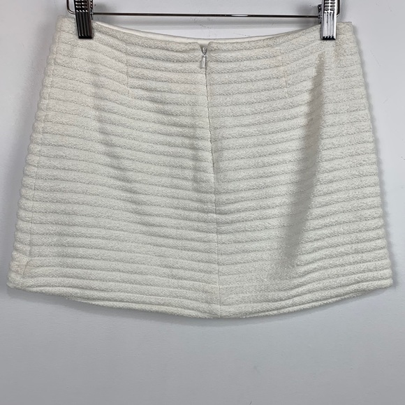 Theory Keeta K Textured Mini Skirt in White - Picture 3 of 4